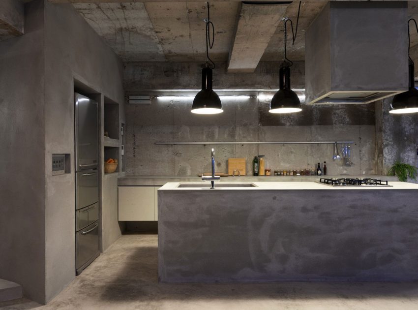 An Elegant Concrete Apartment for a Fashion Lover in Jiyugaoka, Japan by Airhouse Design Office (3)