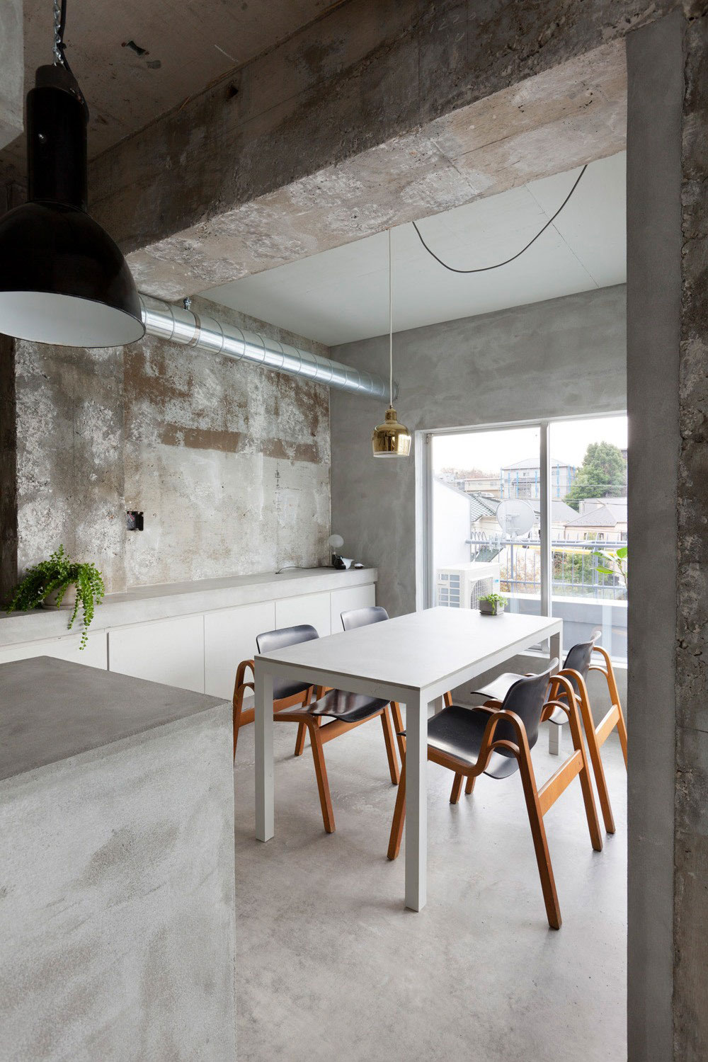 An Elegant Concrete Apartment for a Fashion Lover in Jiyugaoka, Japan by Airhouse Design Office (6)