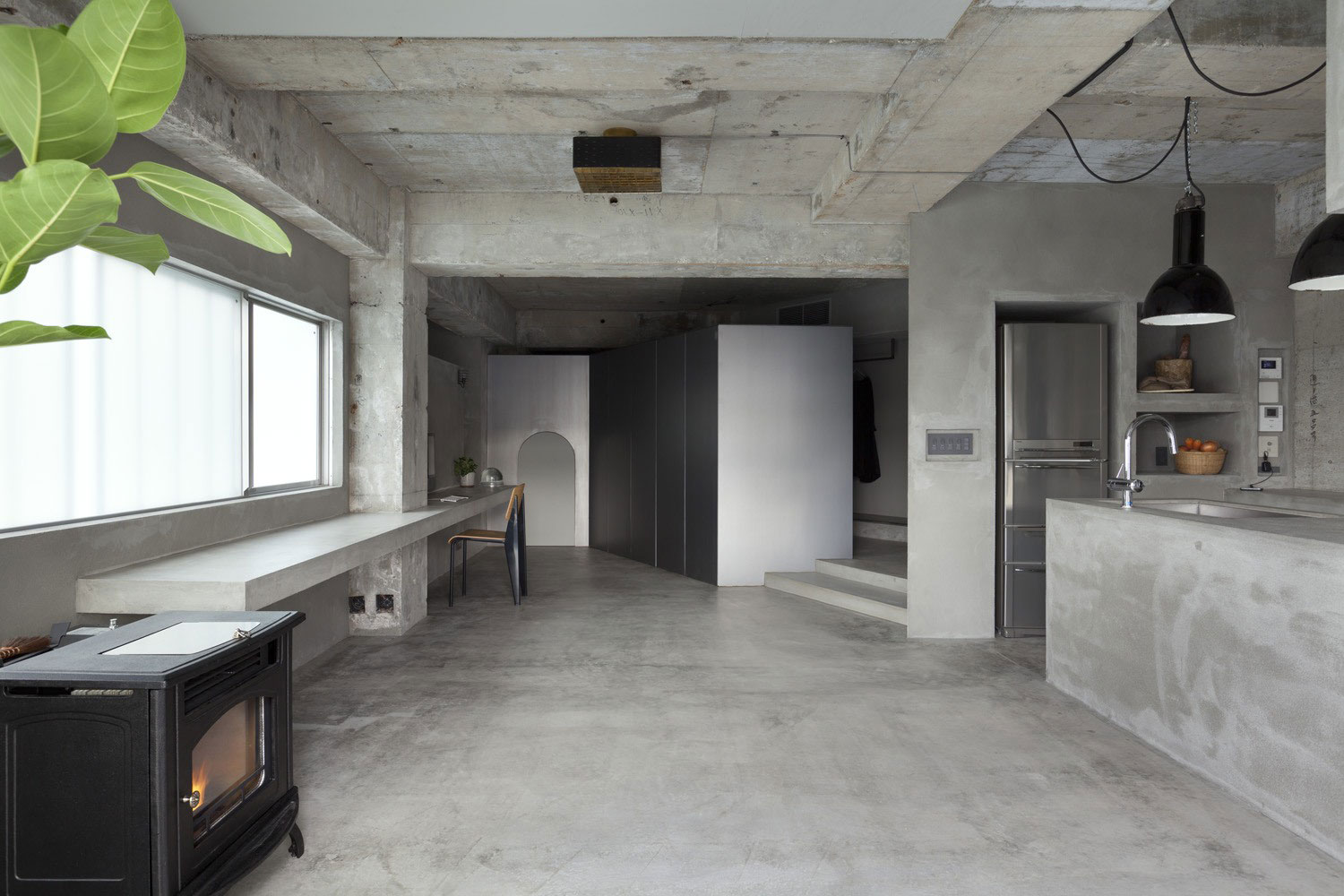 An Elegant Concrete Apartment for a Fashion Lover in Jiyugaoka, Japan by Airhouse Design Office (7)