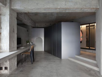 An Elegant Concrete Apartment for a Fashion Lover in Jiyugaoka, Japan by Airhouse Design Office (8)