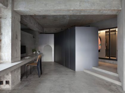 An Elegant Concrete Apartment for a Fashion Lover in Jiyugaoka, Japan by Airhouse Design Office (8)