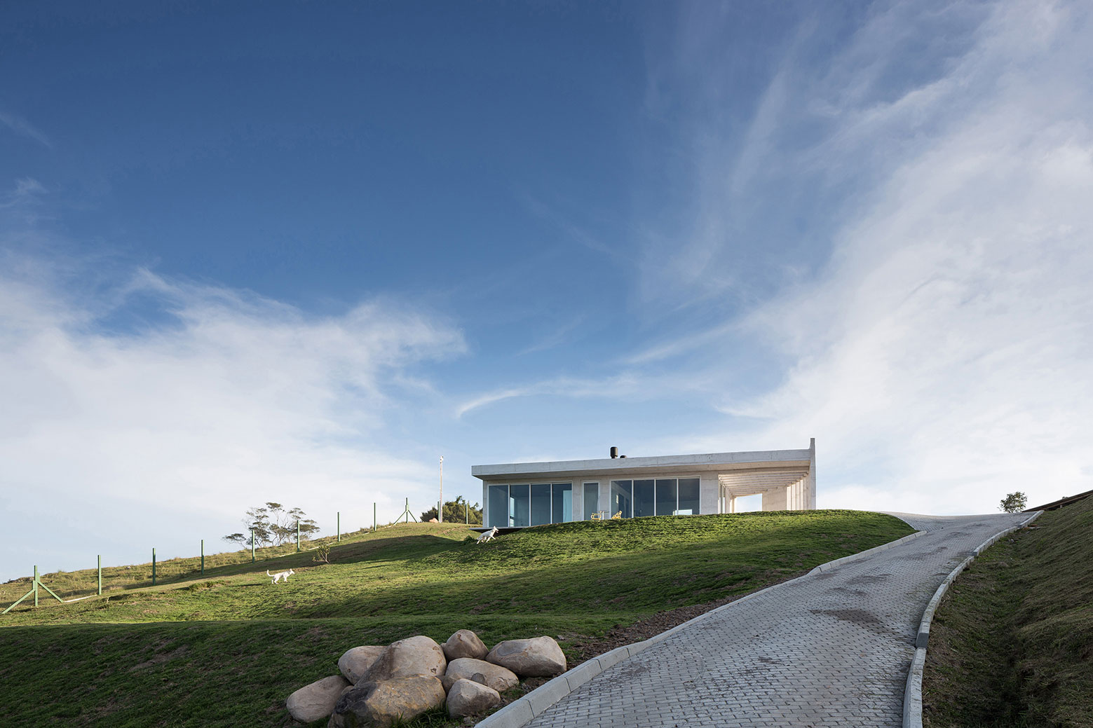 An Elegant Contemporary Home Built From White Concrete in Rio Grande do Sul by Boa Arquitetura (1)