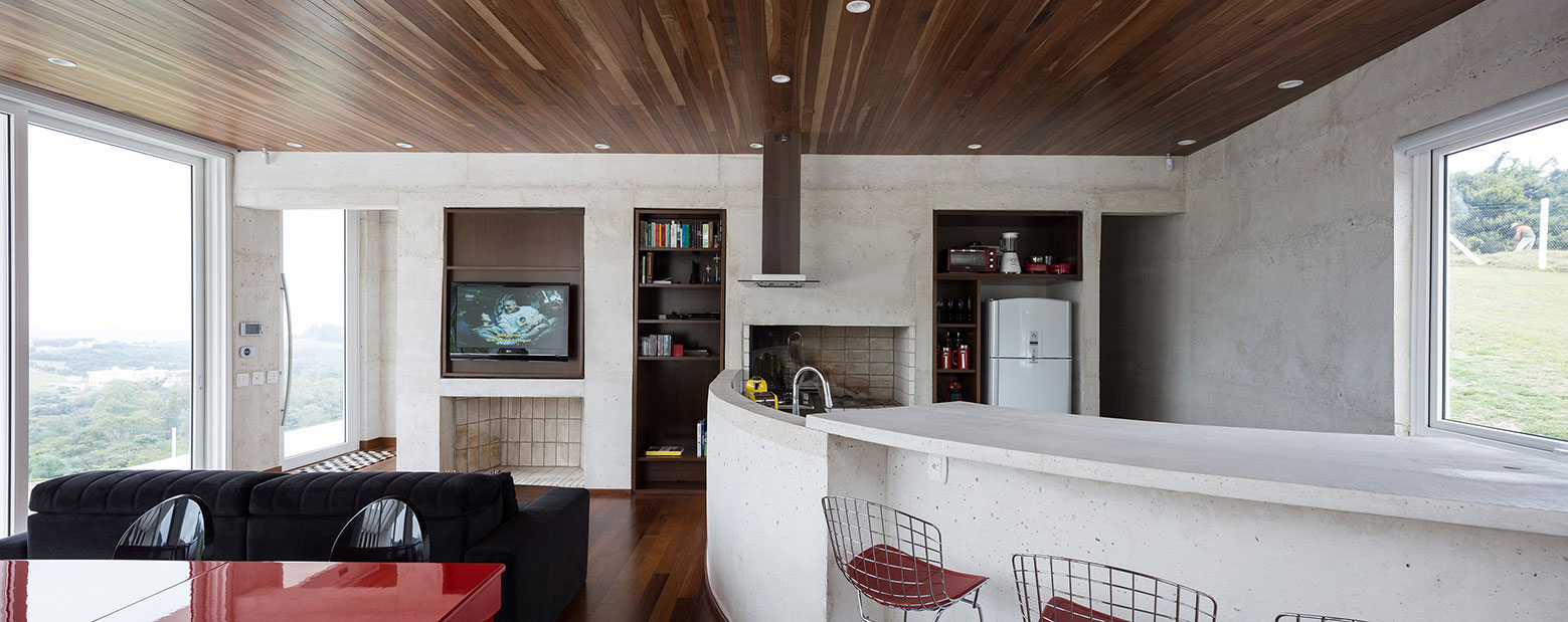 An Elegant Contemporary Home Built From White Concrete in Rio Grande do Sul by Boa Arquitetura (9)