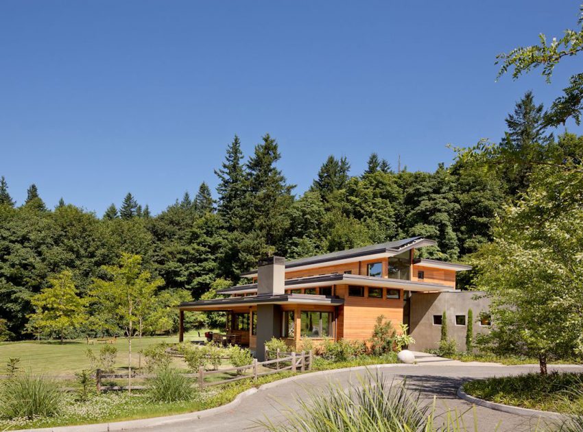 An Elegant Contemporary Home with Abundance of Natural Light for a Family of Five in Portland by Nathan Good Architects (3)