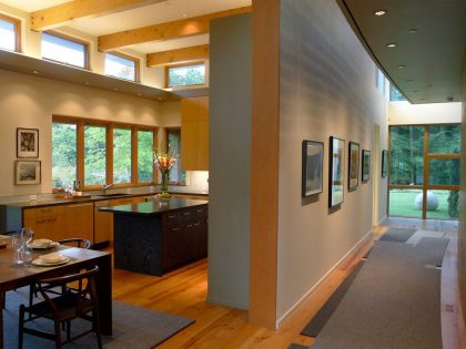 An Elegant Contemporary Home with Abundance of Natural Light for a Family of Five in Portland by Nathan Good Architects (7)