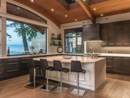 An Elegant Contemporary Home with Beautiful Terrace and Garden on Vancouver Island by Keith Baker Design (12)