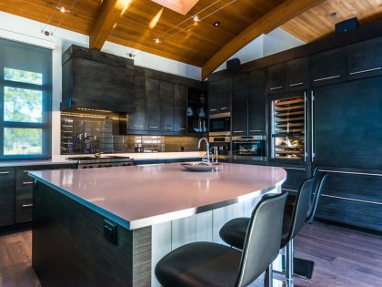 An Elegant Contemporary Home with Beautiful Terrace and Garden on Vancouver Island by Keith Baker Design (13)