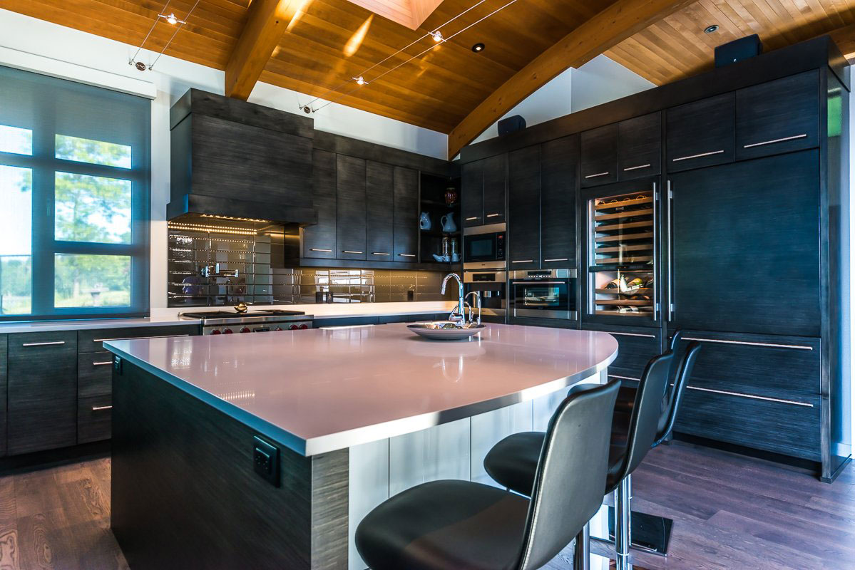 An Elegant Contemporary Home with Beautiful Terrace and Garden on Vancouver Island by Keith Baker Design (13)