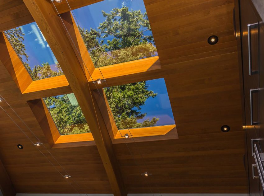 An Elegant Contemporary Home with Beautiful Terrace and Garden on Vancouver Island by Keith Baker Design (14)