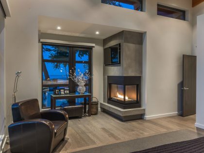 An Elegant Contemporary Home with Beautiful Terrace and Garden on Vancouver Island by Keith Baker Design (19)