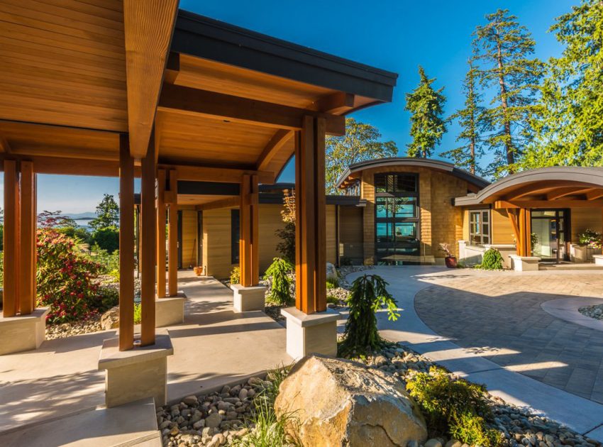 An Elegant Contemporary Home with Beautiful Terrace and Garden on Vancouver Island by Keith Baker Design (4)