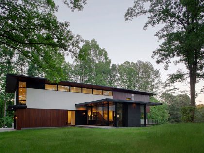 An Elegant Contemporary Home with Minimalist Interiors in Raleigh by In Situ Studio (14)