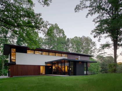 An Elegant Contemporary Home with Minimalist Interiors in Raleigh by In Situ Studio (14)