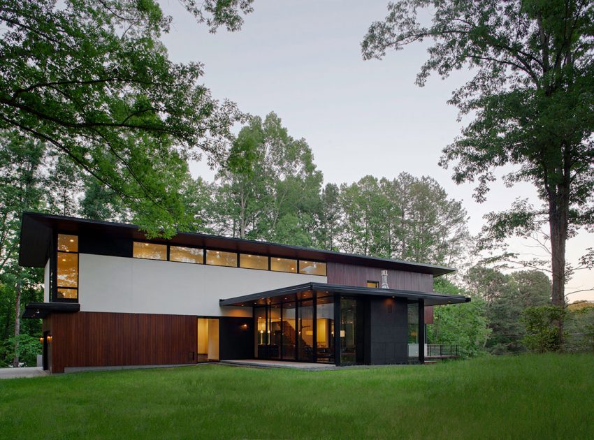 An Elegant Contemporary Home with Minimalist Interiors in Raleigh by In Situ Studio (14)