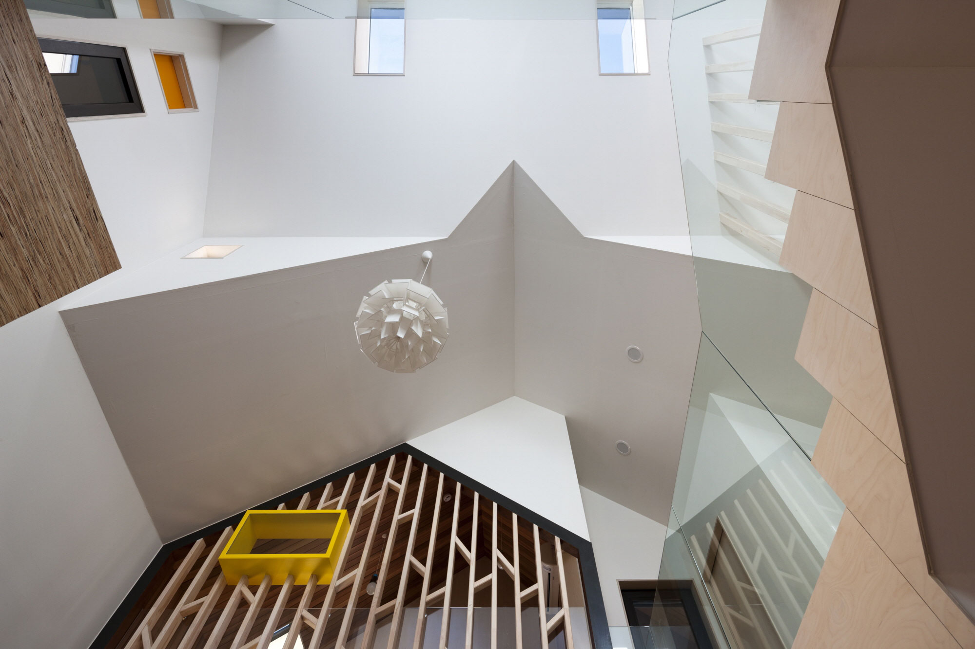 An Elegant Contemporary Home with Playful Interiors in Jeollabuk-do, South Korea by KDDH architects (12)