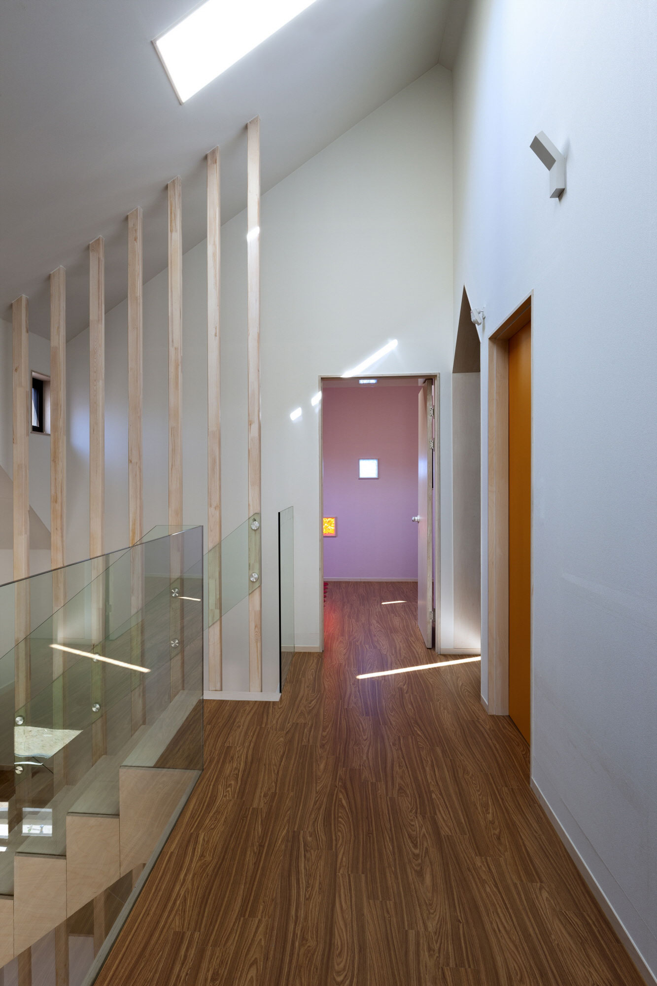 An Elegant Contemporary Home with Playful Interiors in Jeollabuk-do, South Korea by KDDH architects (14)
