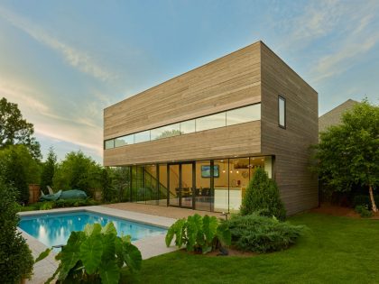 An Elegant Contemporary Pool House with Room to Sleep Six People in Springdale by Marlon Blackwell Architect (4)