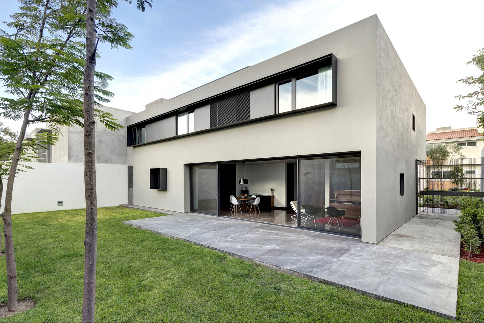 An Elegant Home with Design Focused on Concrete, Wood and Stone Elements in Zapopan, Mexico by Elías Rizo Arquitectos (10)