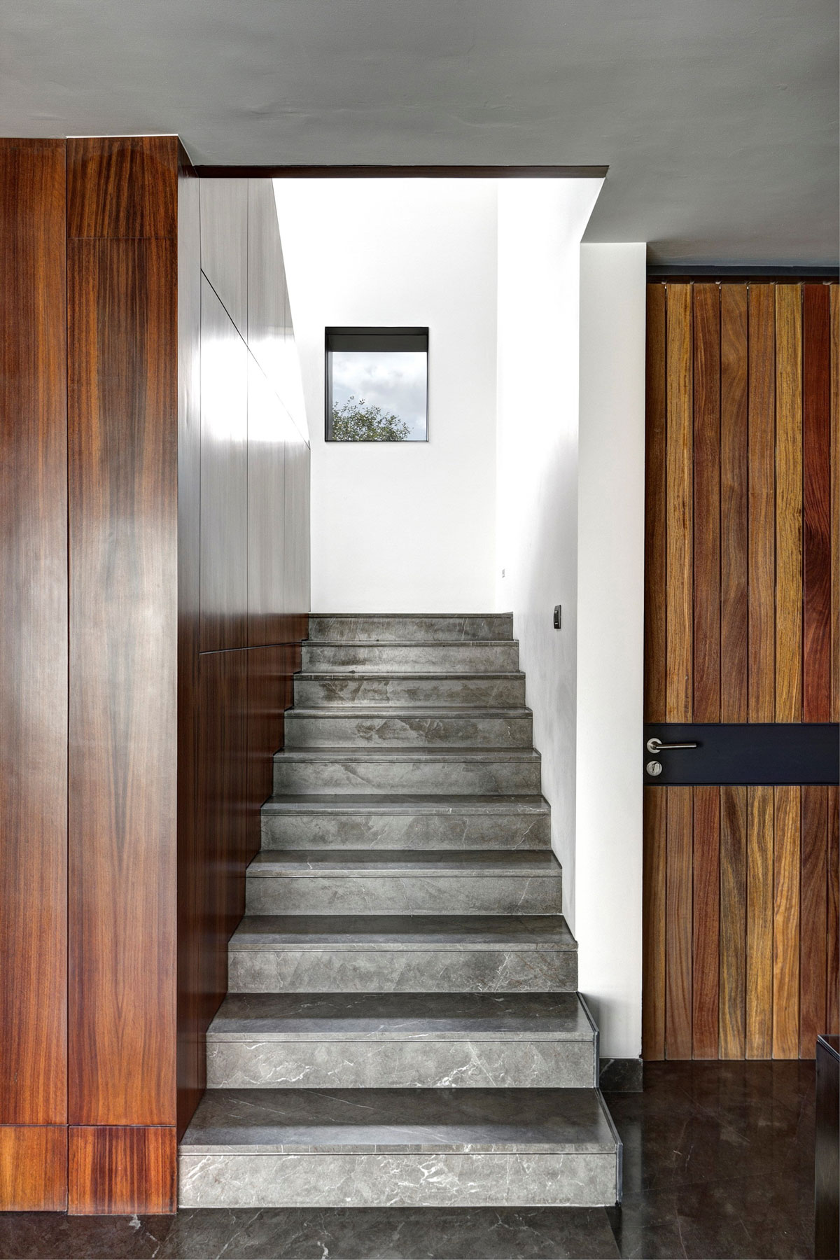 An Elegant Home with Design Focused on Concrete, Wood and Stone Elements in Zapopan, Mexico by Elías Rizo Arquitectos (12)