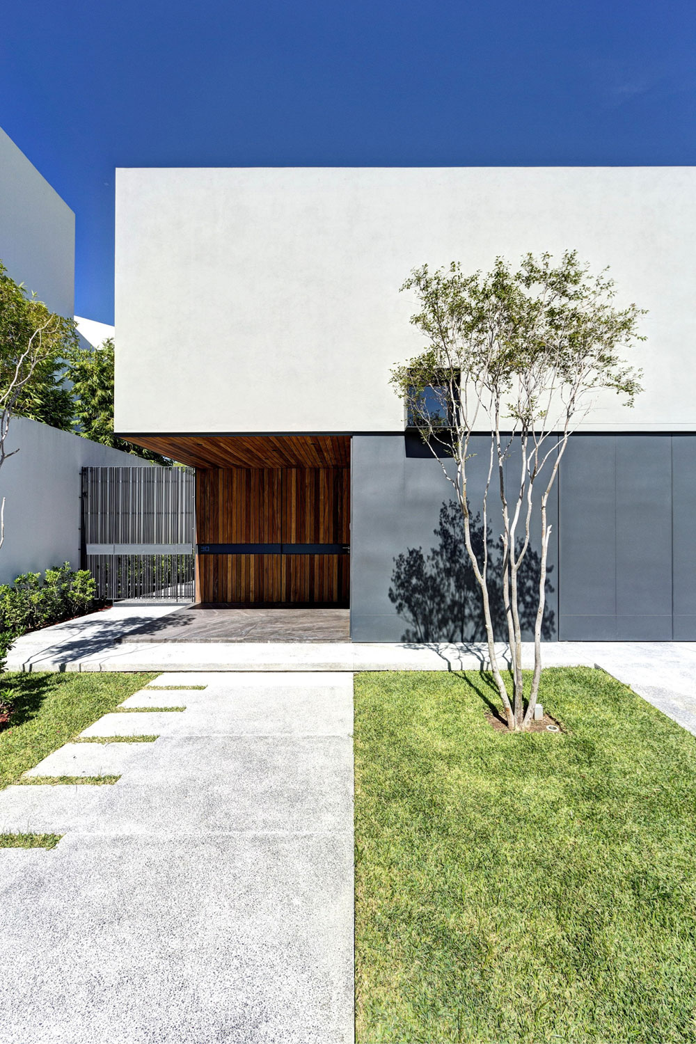 An Elegant Home with Design Focused on Concrete, Wood and Stone Elements in Zapopan, Mexico by Elías Rizo Arquitectos (2)