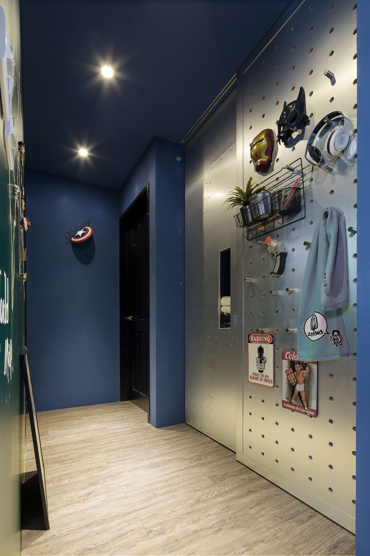 An Elegant Marvel Heroes Themed House with Comfortable and Industrial Style in Tainan City, Taiwan by House Design Studio (22)