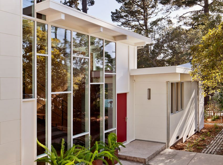 An Elegant Mid-Century Home with Luminous Interiors in Carmel by Studio Schicketanz (4)