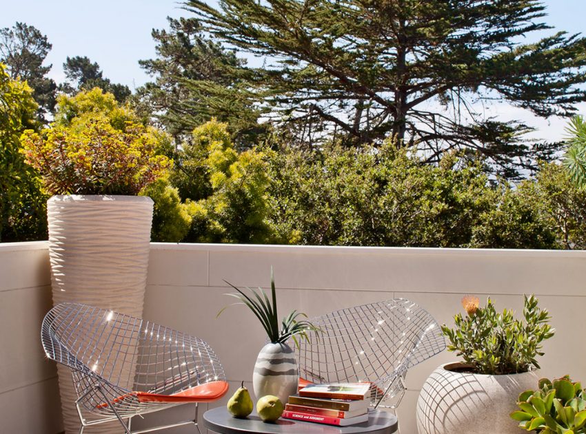 An Elegant Mid-Century Home with Luminous Interiors in Carmel by Studio Schicketanz (6)