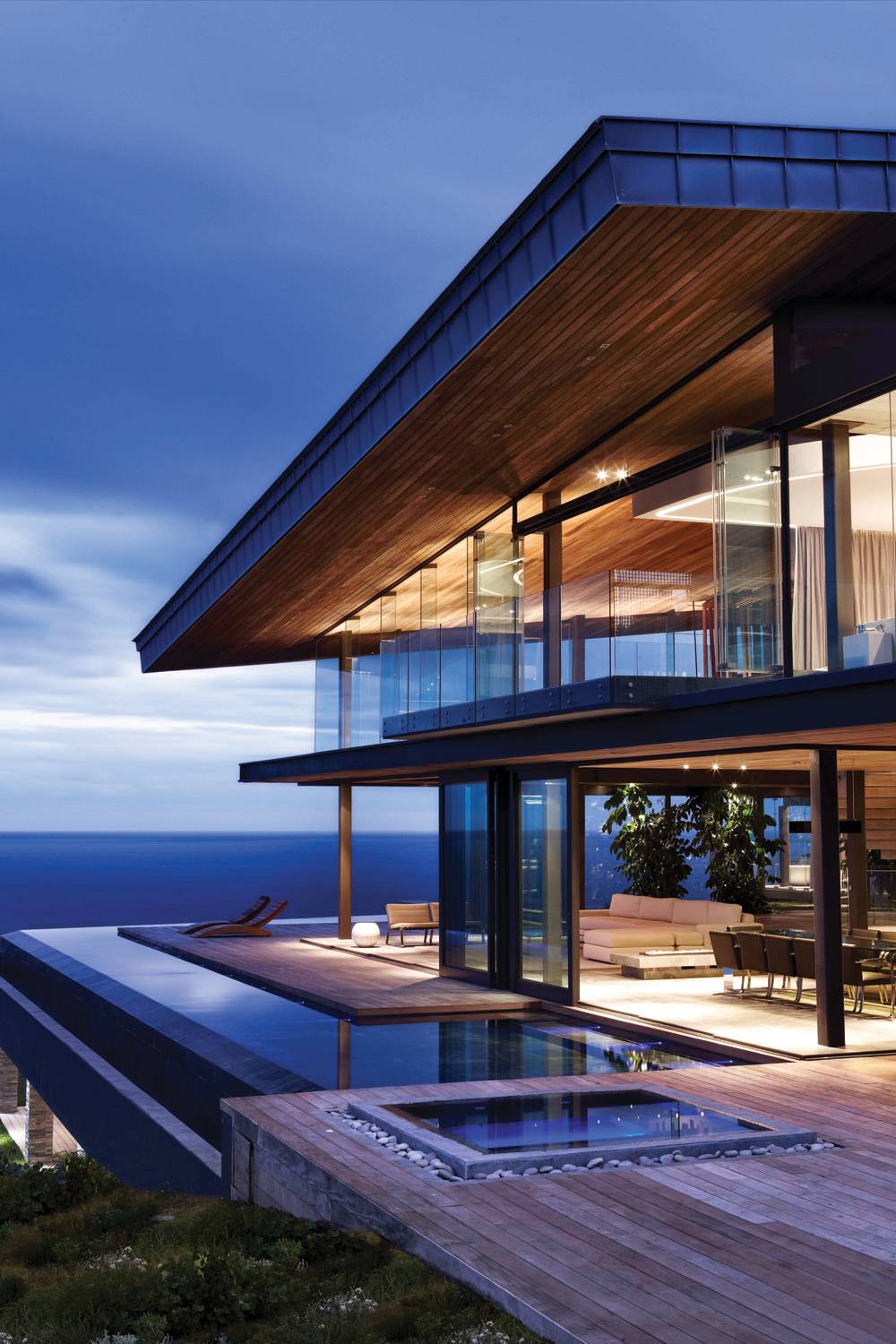 An Elegant Modern Cliff House with Breathtaking Sea Views in Knysna, South Africa by SAOTA and Antoni Associates (13)