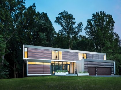 An Elegant Modern Family House Composed of Three Volumetric Elements in McLean by Höweler + Yoon Architecture (16)