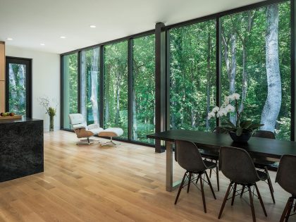 An Elegant Modern Family House Composed of Three Volumetric Elements in McLean by Höweler + Yoon Architecture (7)