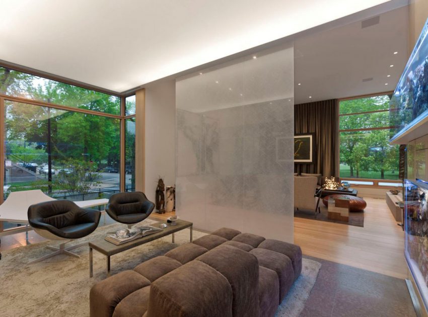 An Elegant Modern Home Integrated within a Scenic Landscape in Chicago by Dirk Denison Architects (10)