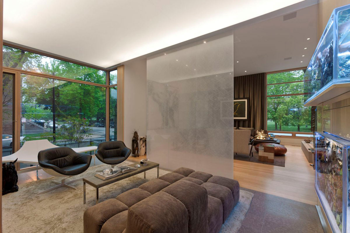 An Elegant Modern Home Integrated within a Scenic Landscape in Chicago by Dirk Denison Architects (10)