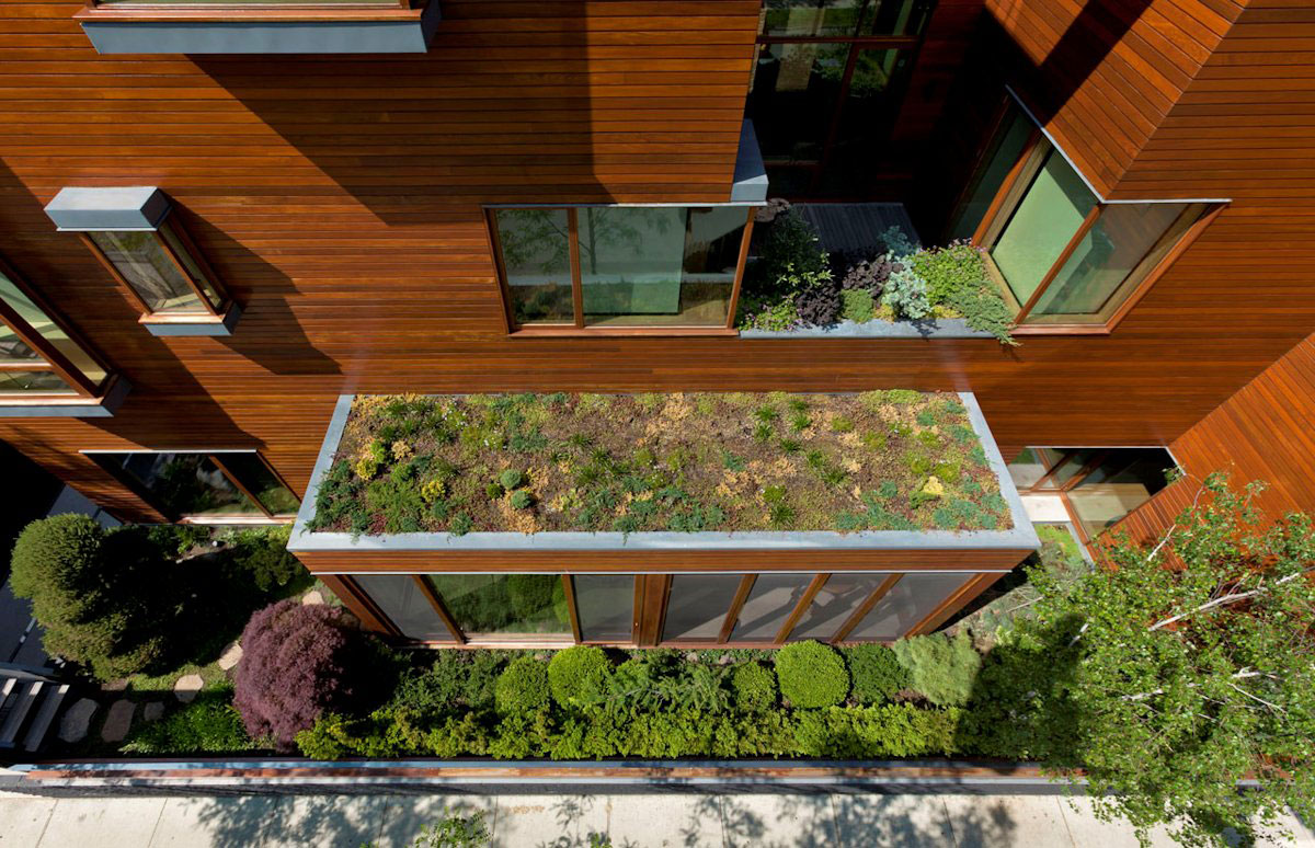An Elegant Modern Home Integrated within a Scenic Landscape in Chicago by Dirk Denison Architects (4)