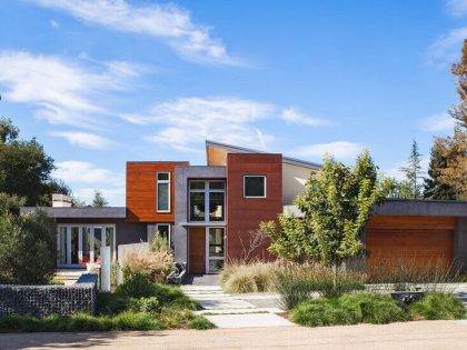 An Elegant Modern Home Showcases Warm and Inviting Interiors in Los Altos by Dotter Solfjeld Architecture (1)