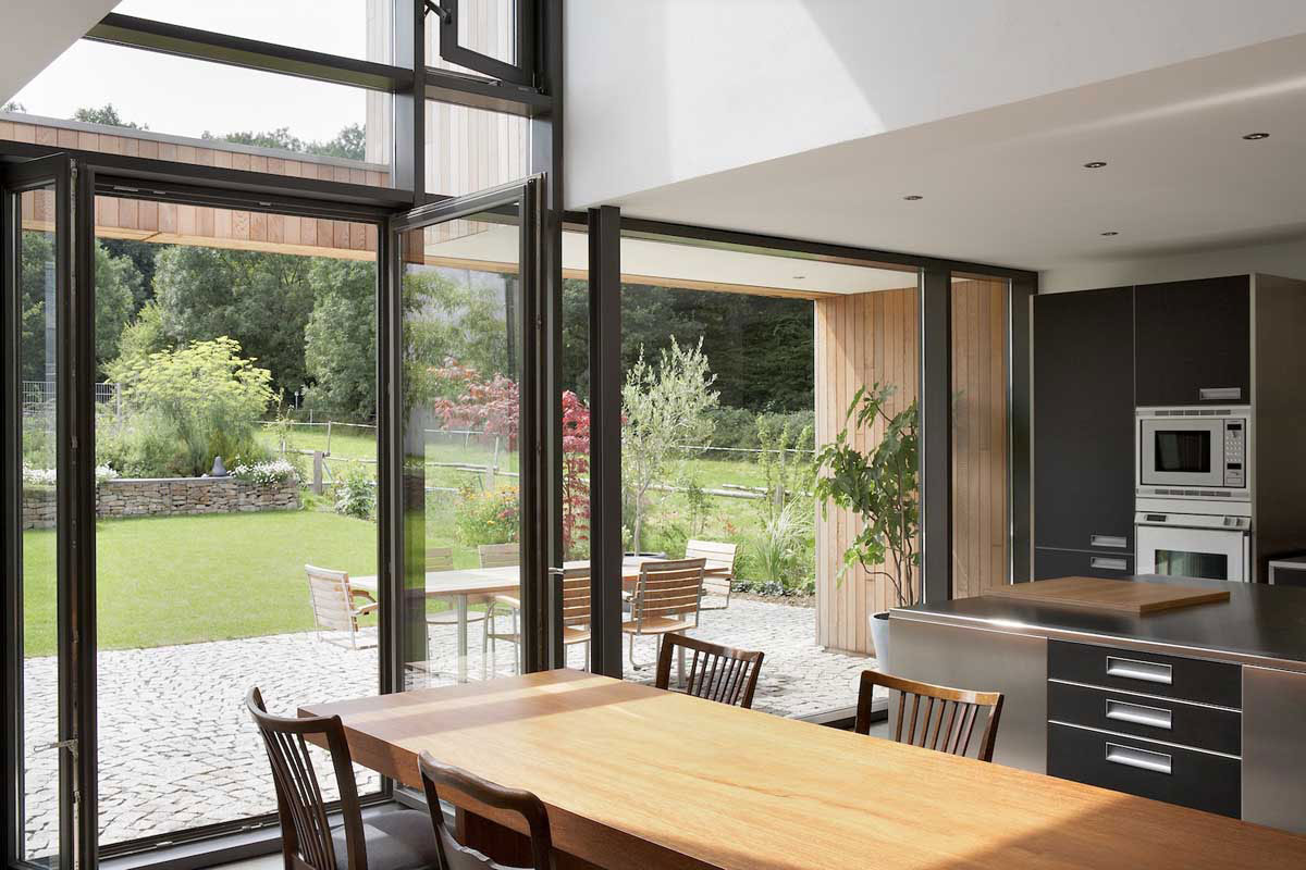 An Elegant Modern House with Open Spaces and Wall Openings in Hagen, Germany by Zamel Krug Architekten (10)