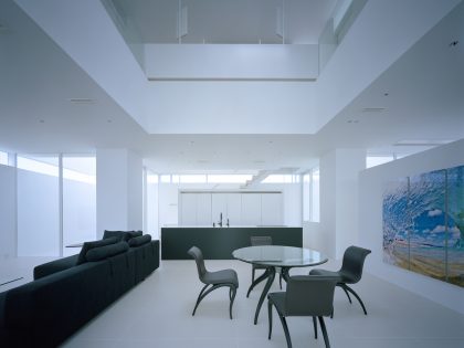 An Elegant Modern Minimalist House with Transparent Garage in Takamatsu by Fujiwaramuro Architects (10)