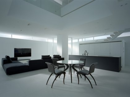 An Elegant Modern Minimalist House with Transparent Garage in Takamatsu by Fujiwaramuro Architects (11)