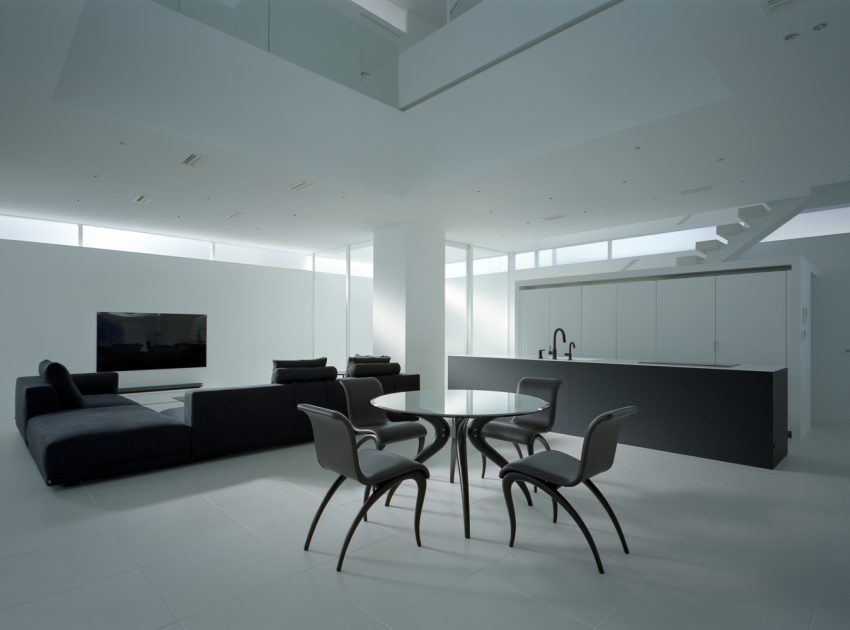 An Elegant Modern Minimalist House with Transparent Garage in Takamatsu by Fujiwaramuro Architects (11)