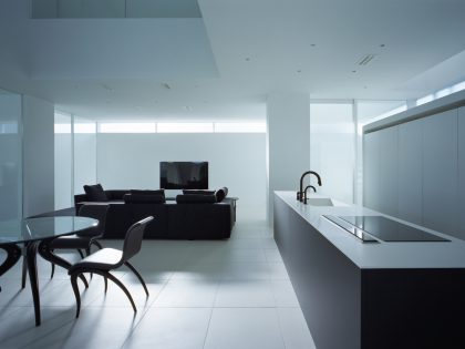 An Elegant Modern Minimalist House with Transparent Garage in Takamatsu by Fujiwaramuro Architects (12)