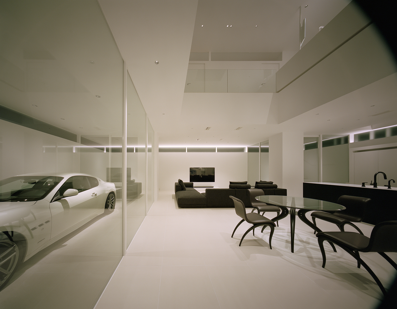 An Elegant Modern Minimalist House with Transparent Garage in Takamatsu by Fujiwaramuro Architects (16)