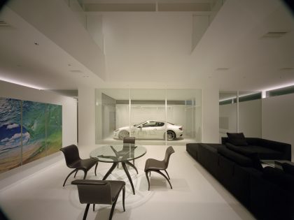 An Elegant Modern Minimalist House with Transparent Garage in Takamatsu by Fujiwaramuro Architects (17)