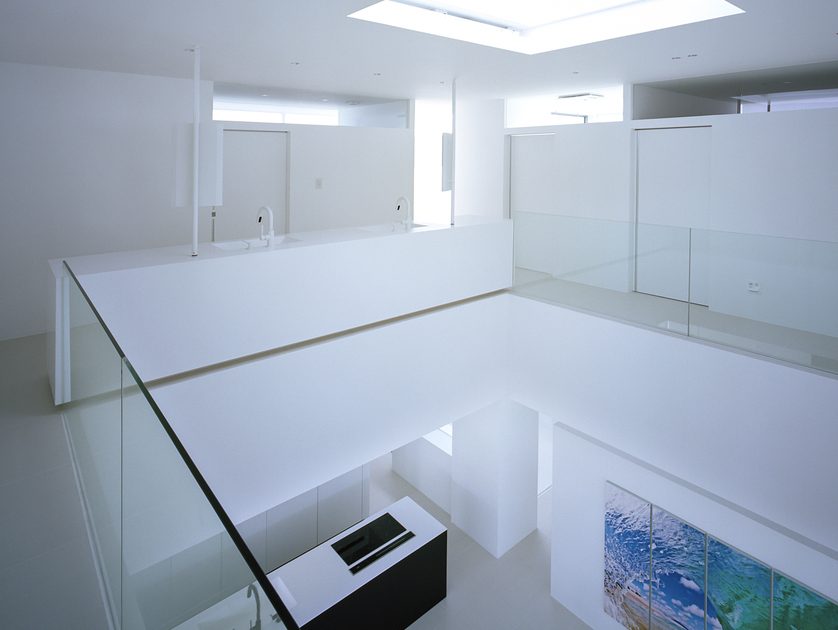 An Elegant Modern Minimalist House with Transparent Garage in Takamatsu by Fujiwaramuro Architects (24)