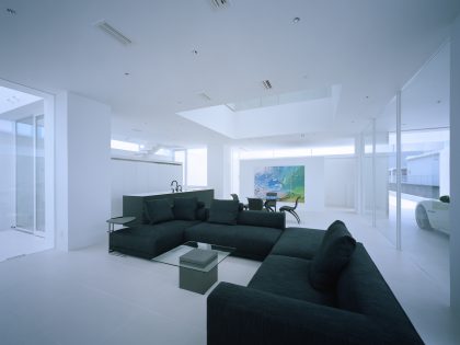 An Elegant Modern Minimalist House with Transparent Garage in Takamatsu by Fujiwaramuro Architects (9)