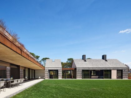 An Elegant Modern Oceanfront Home in Earthy Tones for a Young Couple in East Hampton by Bates Masi Architects (5)