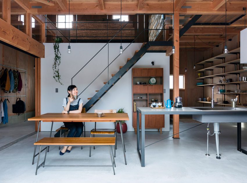 An Elegant Split-Level Home with Lots of Beautiful, Natural Wood in Shiga Prefecture by ALTS DESIGN OFFICE (11)