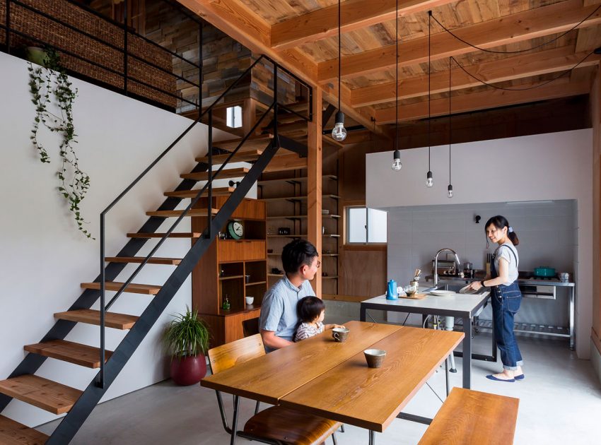 An Elegant Split-Level Home with Lots of Beautiful, Natural Wood in Shiga Prefecture by ALTS DESIGN OFFICE (12)