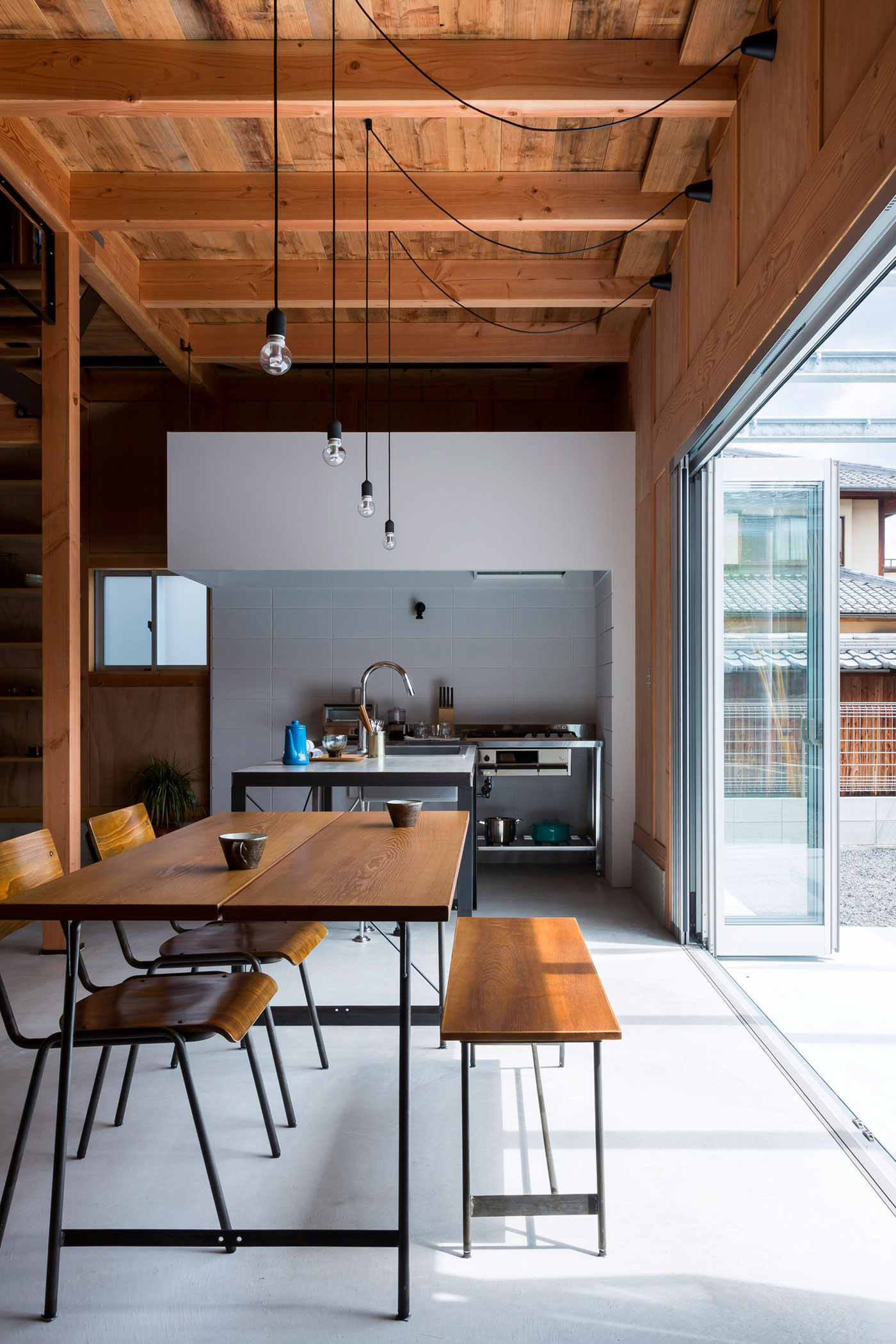 An Elegant Split-Level Home with Lots of Beautiful, Natural Wood in Shiga Prefecture by ALTS DESIGN OFFICE (13)