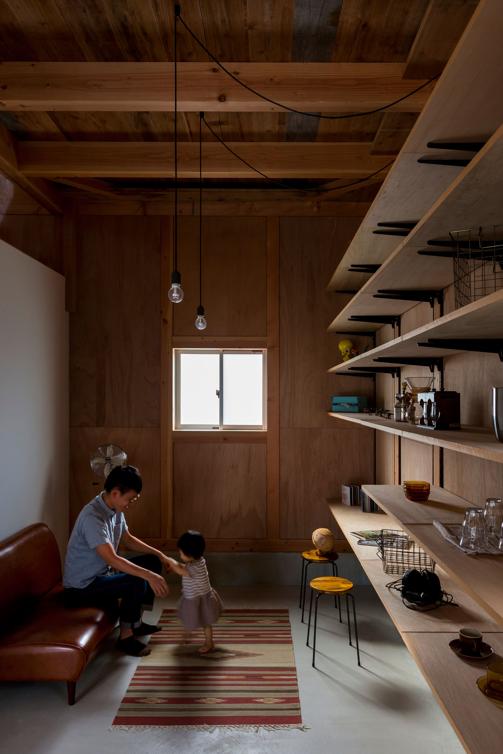 An Elegant Split-Level Home with Lots of Beautiful, Natural Wood in Shiga Prefecture by ALTS DESIGN OFFICE (7)