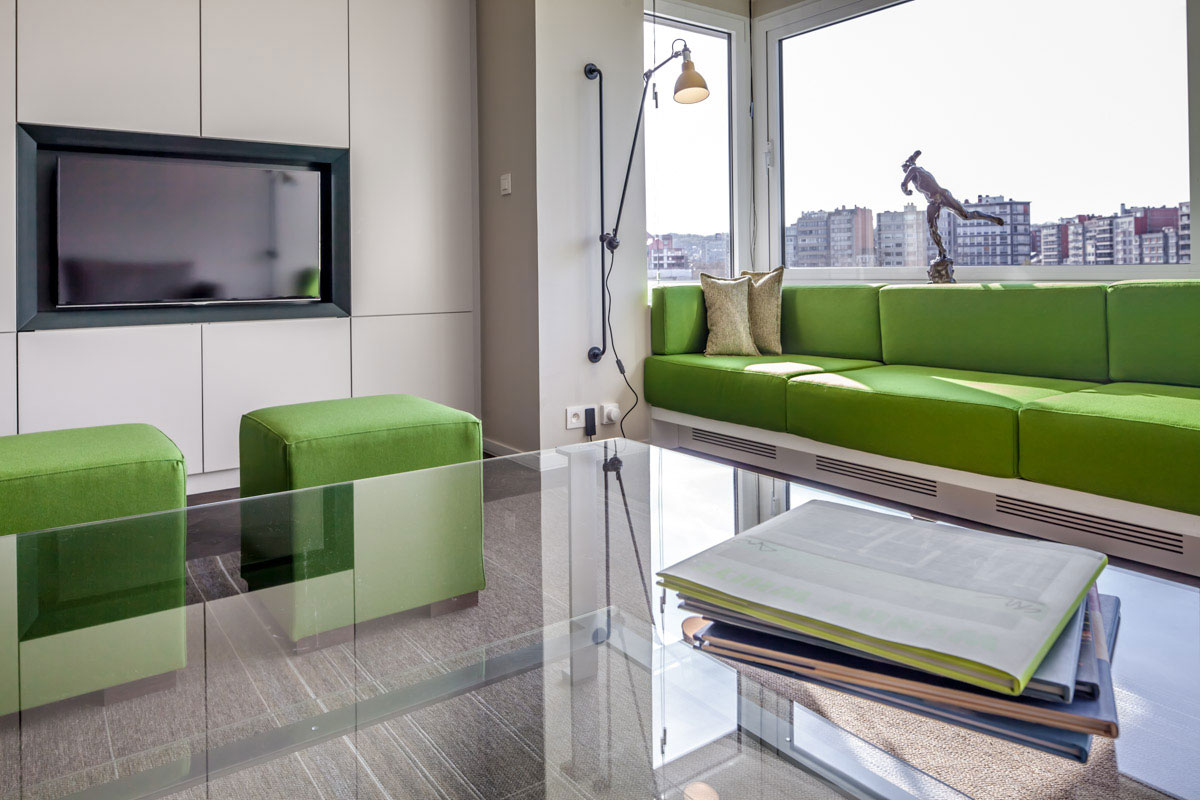 An Elegant White Apartment with Black and Green Accents in Liège, Belgium by Pierre Noirhomme (2)