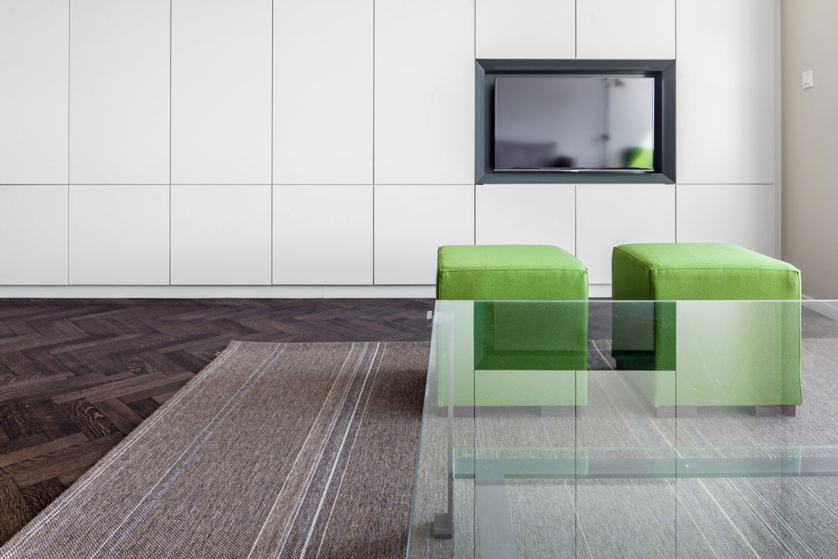 An Elegant White Apartment with Black and Green Accents in Liège, Belgium by Pierre Noirhomme (5)